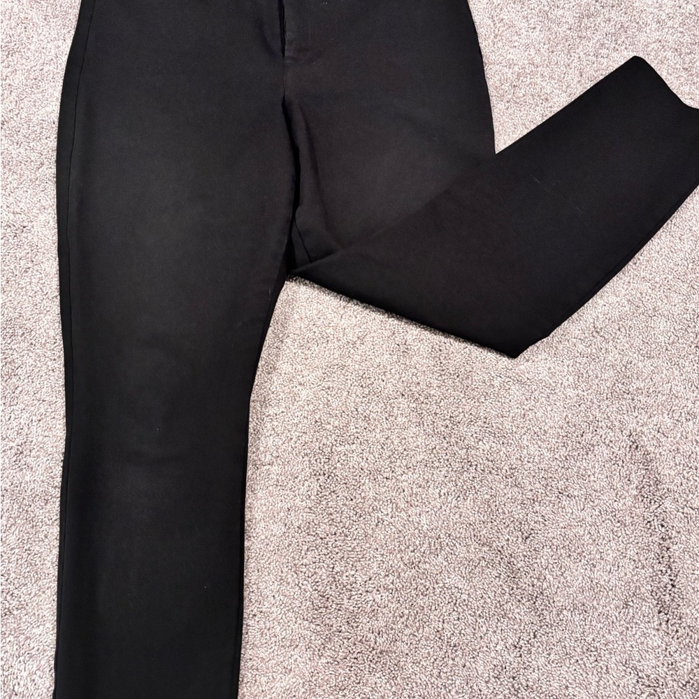 Old Navy Black High-Rise Pixie Skinny Pants
